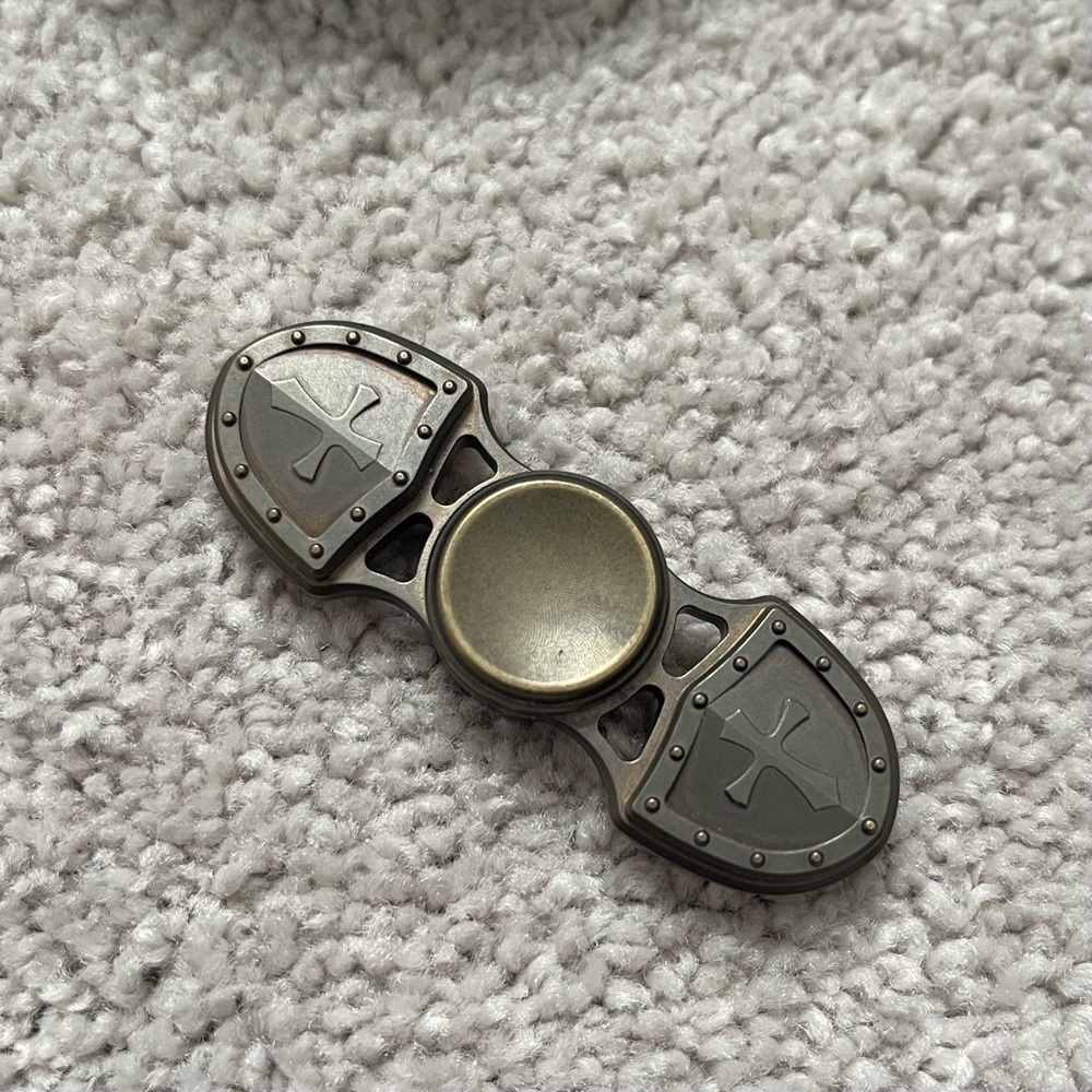 Kasfly Crusader Fidget Spinner - Picture 2 of 9